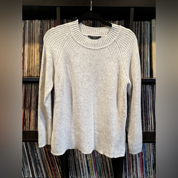 Denver Hayes Sweaters - Denver Hayes Soft Ribbed Knit Sweater off white/Cream Size Medium Neutral Knit